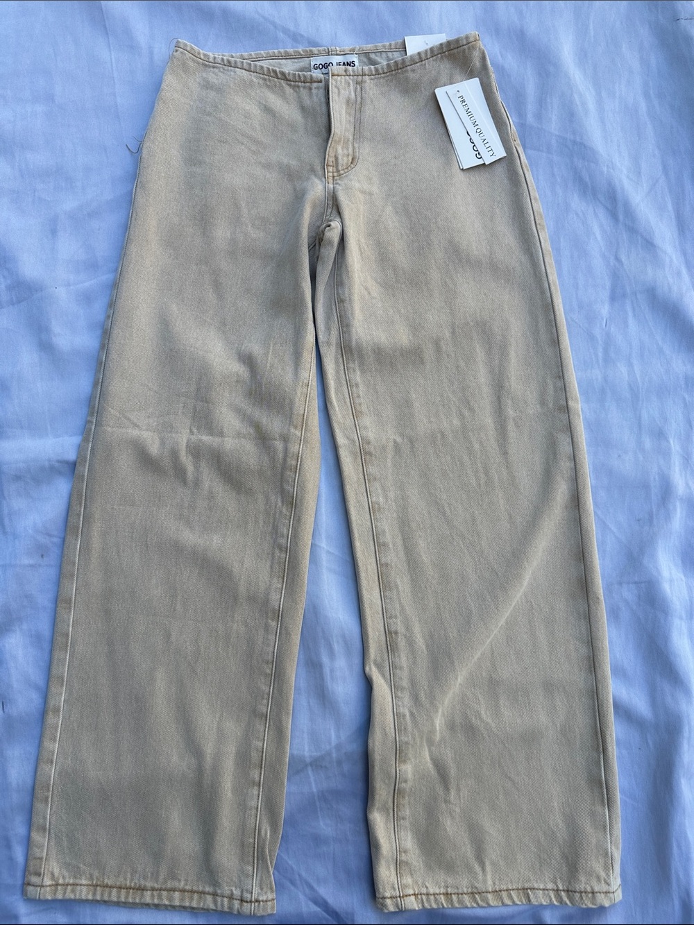 GOGO Wide-Leg Jeans in Beige